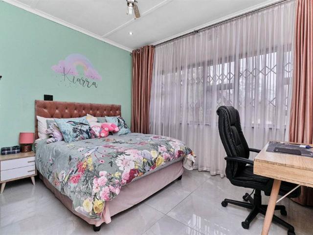 4 Bedroom House in Robin Acres