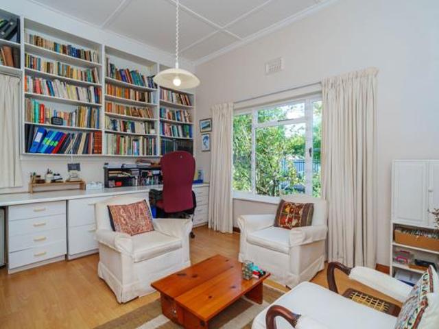 4 Bedroom House in Rondebosch