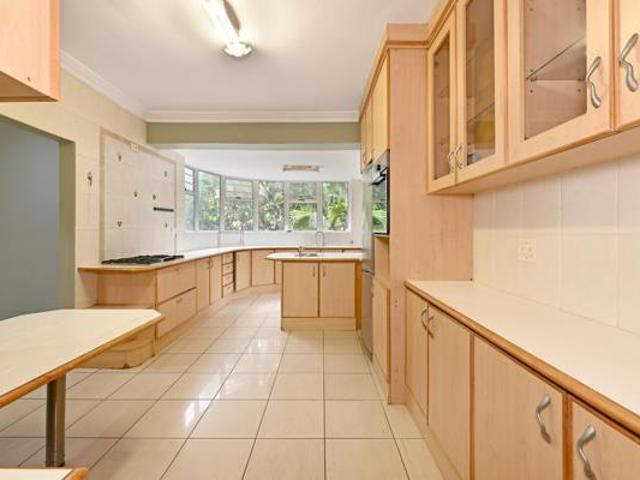 4 Bedroom House in Rondebosch