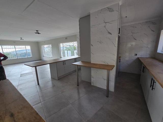 4 Bedroom House in Roodekrans