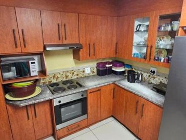 4 Bedroom House in Roodepan