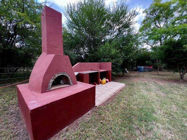 4 Bedroom House in Rooiberg