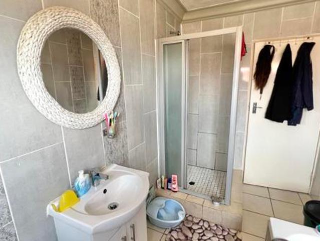 4 Bedroom House in Rosslyn