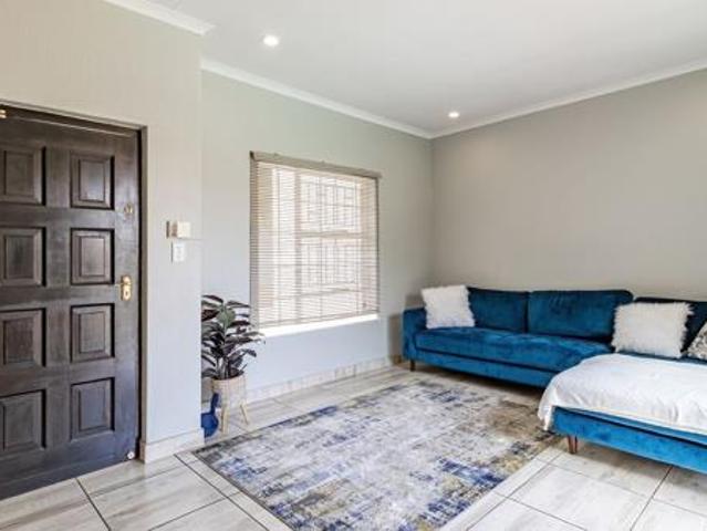 4 Bedroom House in Radiokop