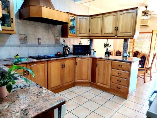 4 Bedroom House in Raisethorpe