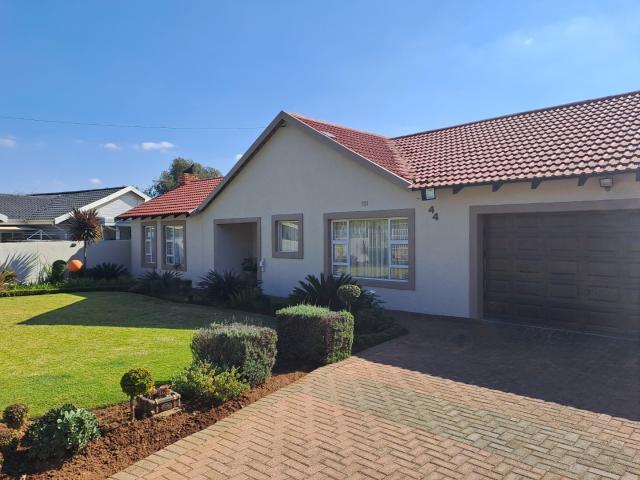 4 Bedroom House in Rant En Dal