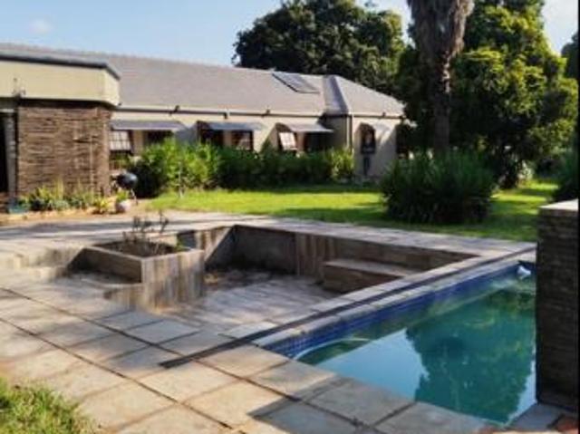 4 Bedroom House in Raslouw AH