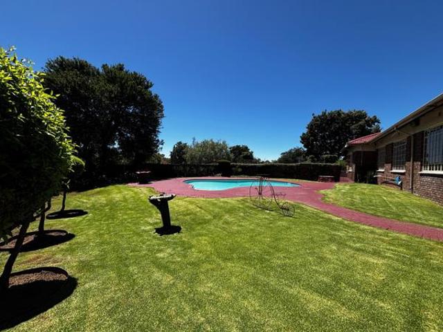 4 Bedroom House in Reyno Ridge
