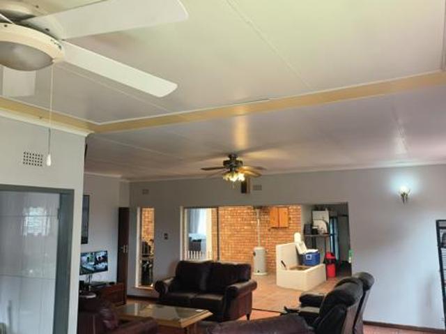 4 Bedroom House in Reyno Ridge