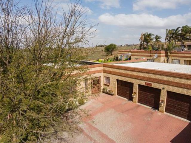 4 Bedroom House in Reyno Ridge