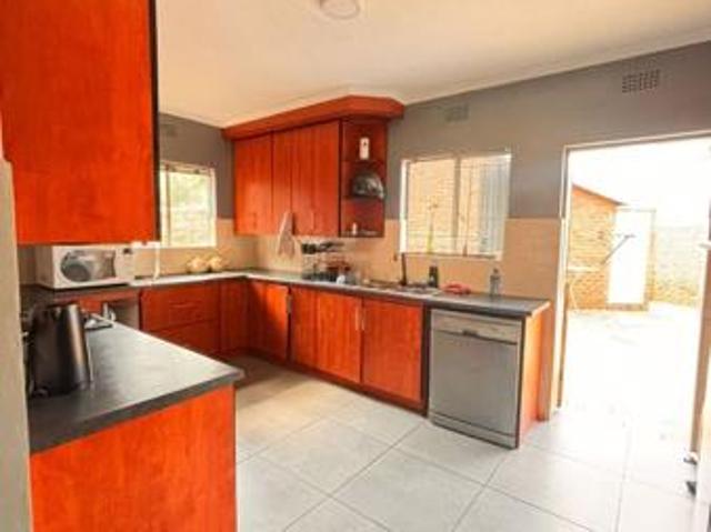 4 Bedroom House in Reyno Ridge