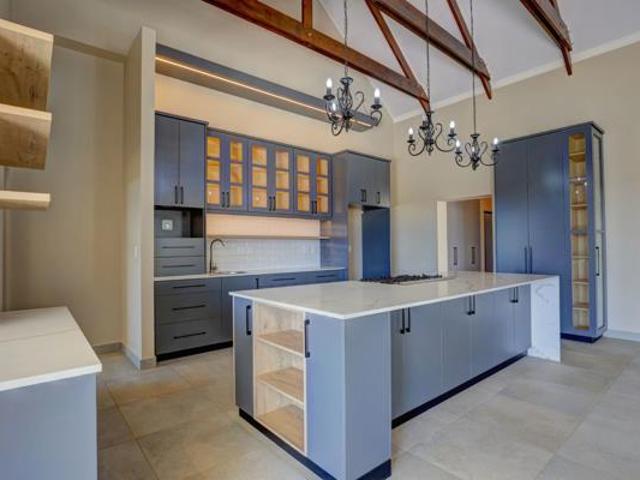 4 Bedroom House in Renosterbos Estate