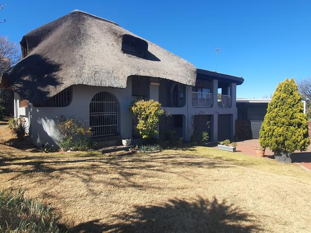 4 Bedroom House in Rensburg