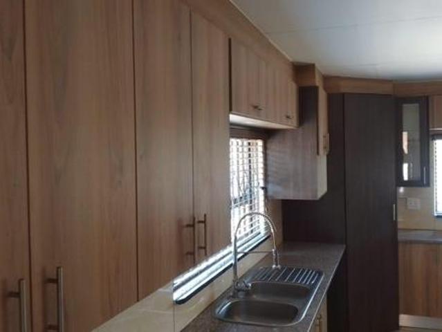 4 Bedroom House in Rhodesfield