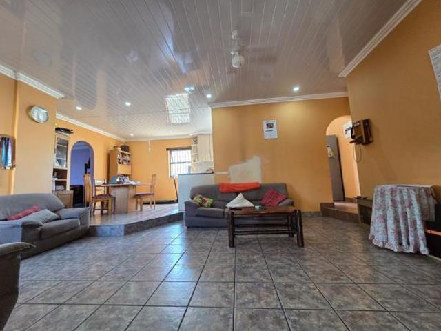 4 Bedroom House in Riverton