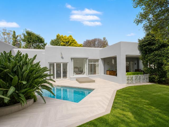 4 Bedroom House in River Club