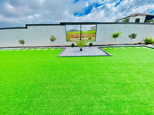 4 Bedroom House in Riverside Estate