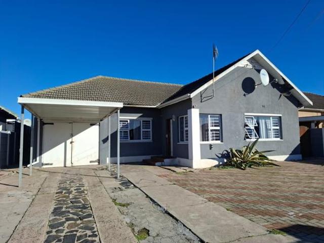 4 Bedroom House in Richmond Estate