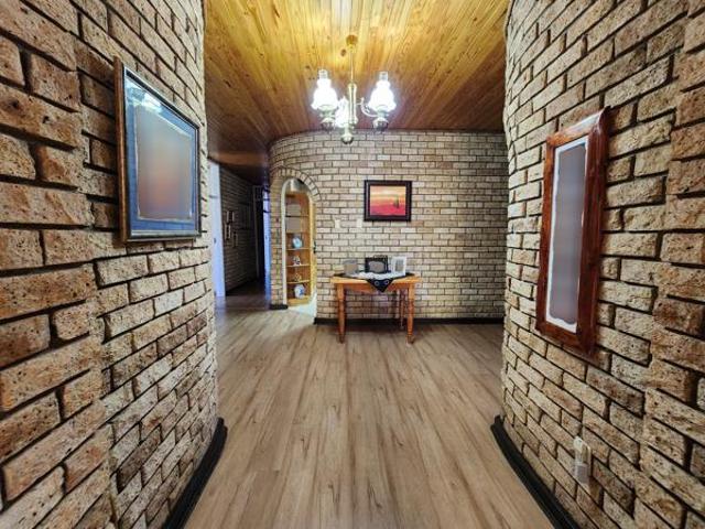 4 Bedroom House in Riebeeckstad