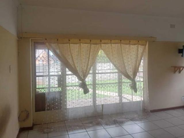 4 Bedroom House in Rietkuil