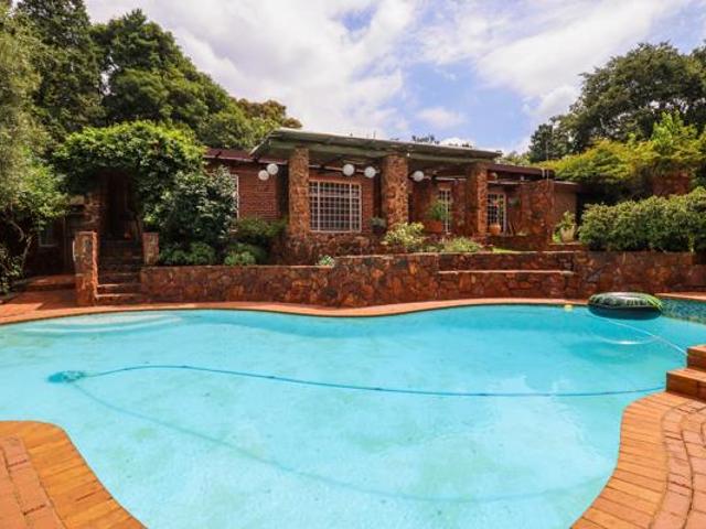 4 Bedroom House in Rietvallei Park