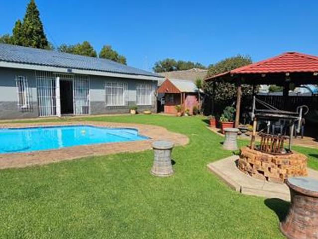 4 Bedroom House in Risiville