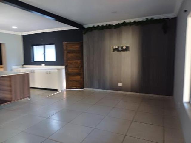 4 Bedroom House in Risiville