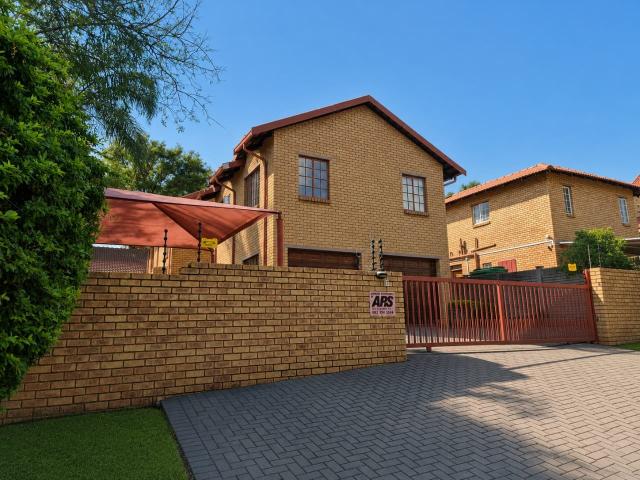 4 Bedroom House in Rustenburg Central