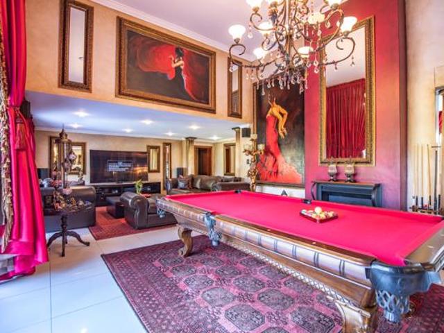 4 Bedroom House in Woodhill Golf Estate