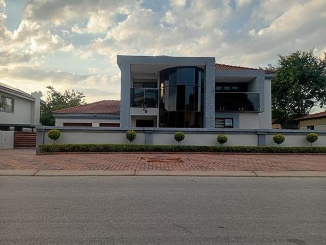 4 Bedroom House in Woodlands Estate