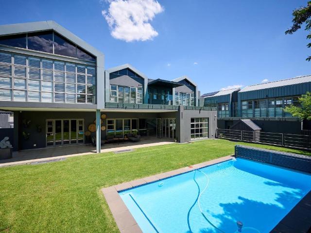 4 Bedroom House in Waterfall Country Estate