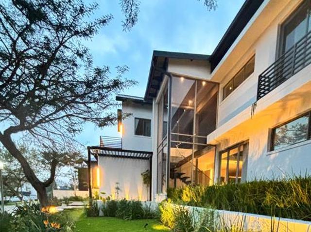 4 Bedroom House in Waterfall Country Village
