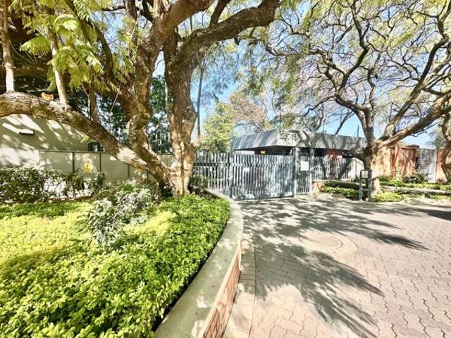 4 Bedroom House in Waterkloof