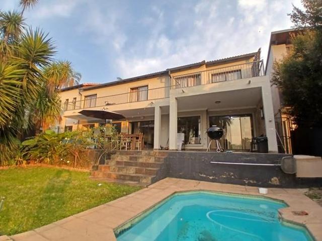 4 Bedroom House in Waterkloof
