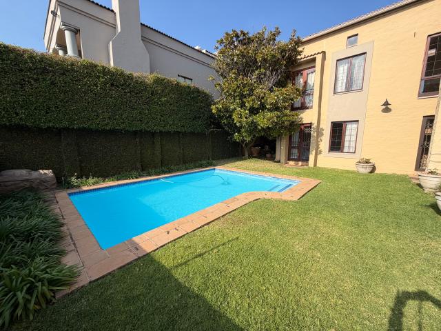 4 Bedroom House in Waterkloof