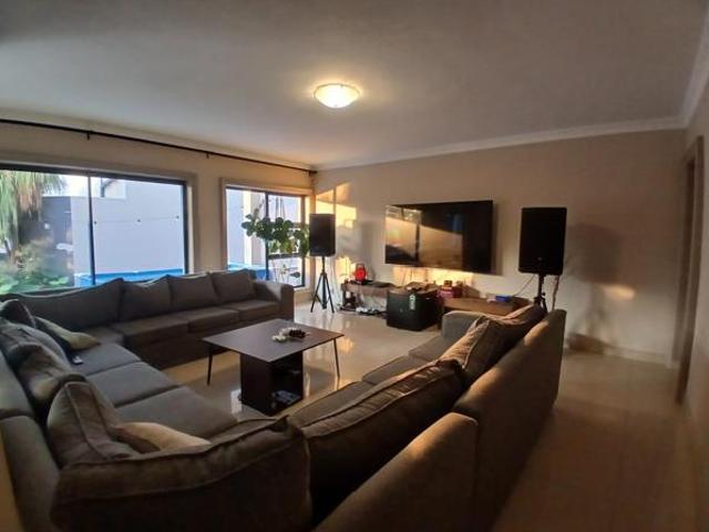 4 Bedroom House in Waterkloof