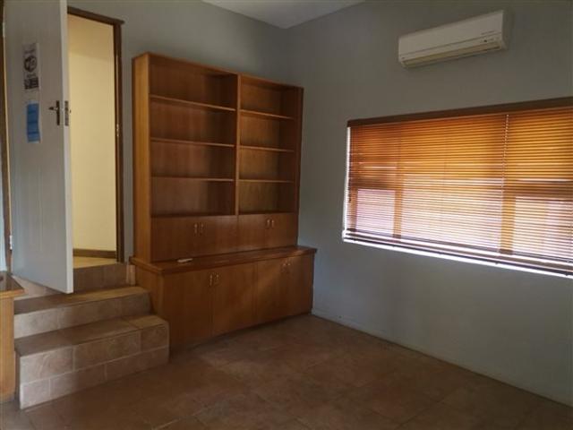 4 Bedroom House in Waterkloof Ridge
