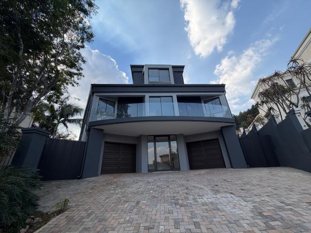 4 Bedroom House in Waterkloof Ridge