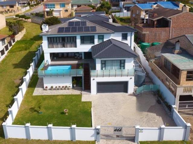 4 Bedroom House in Wavecrest