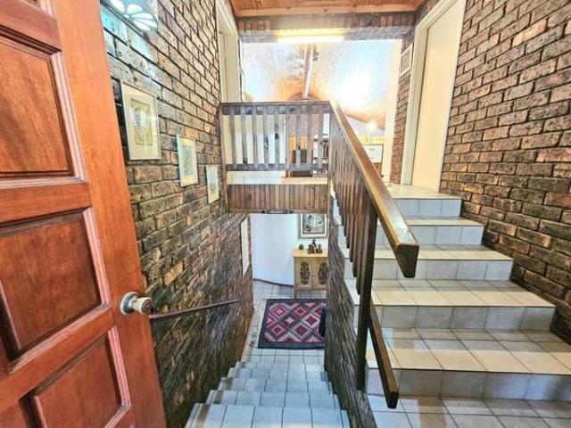 4 Bedroom House in Wavecrest