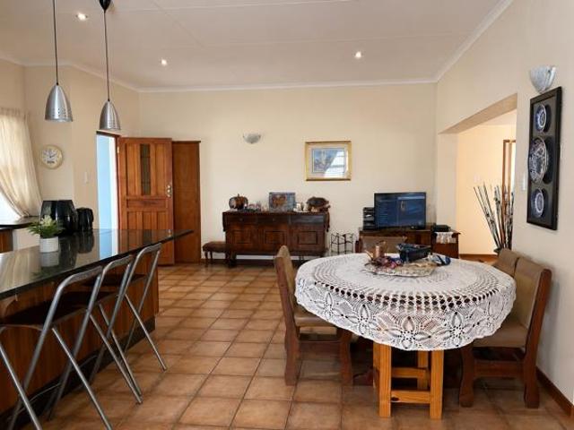 4 Bedroom House in Wavecrest