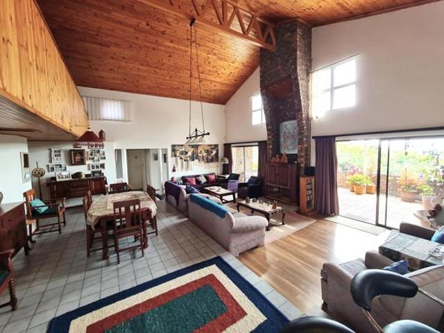 4 Bedroom House in Wavecrest