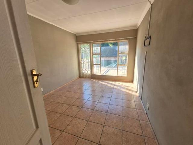 4 Bedroom House in Waverley