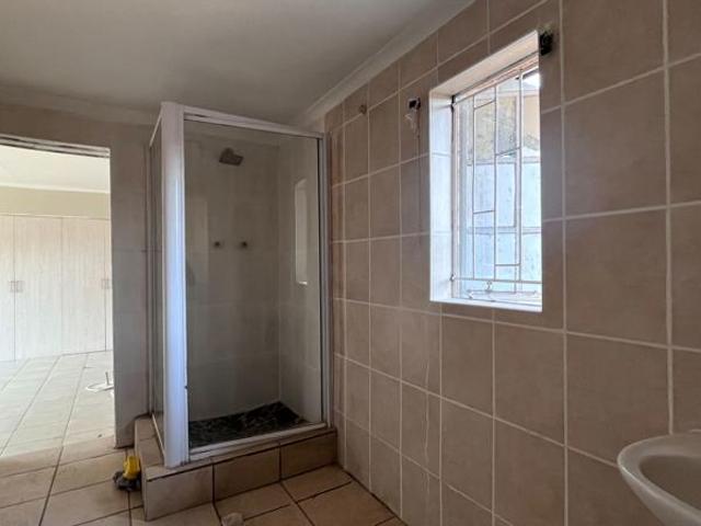 4 Bedroom House in Waldrift