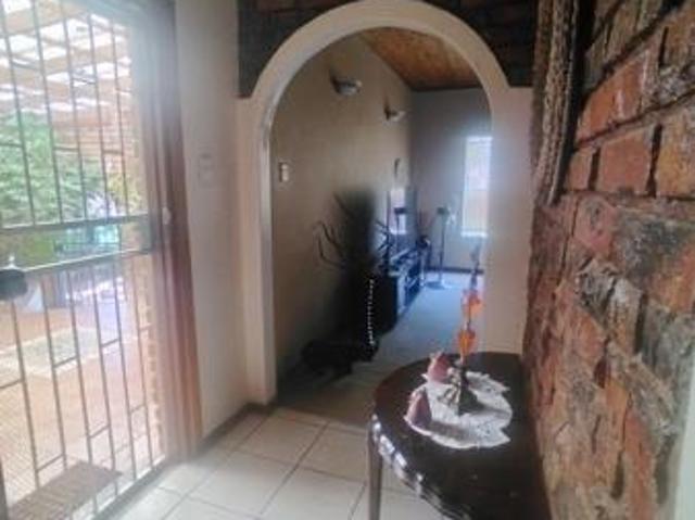 4 Bedroom House in Warrenton