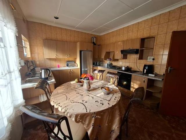 4 Bedroom House in Warrenton