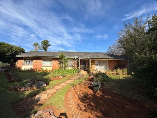 4 Bedroom House in Warrenton