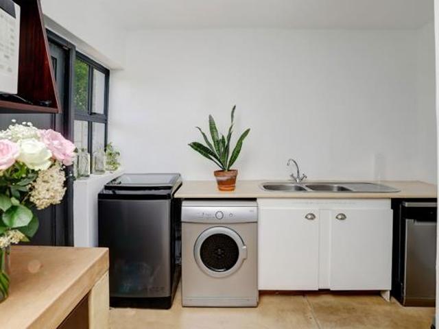 4 Bedroom House in Welgemoed