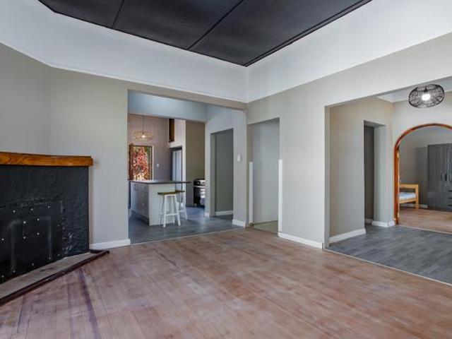 4 Bedroom House in Wellington Central