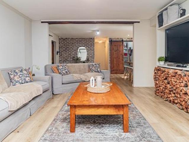 4 Bedroom House in Wellington Central